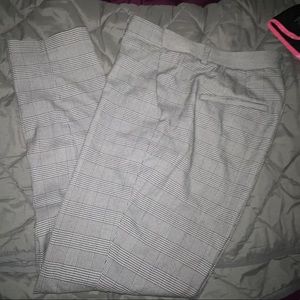 Uniqlo EZY Ankle  (Tapered Ankle Length) Pants